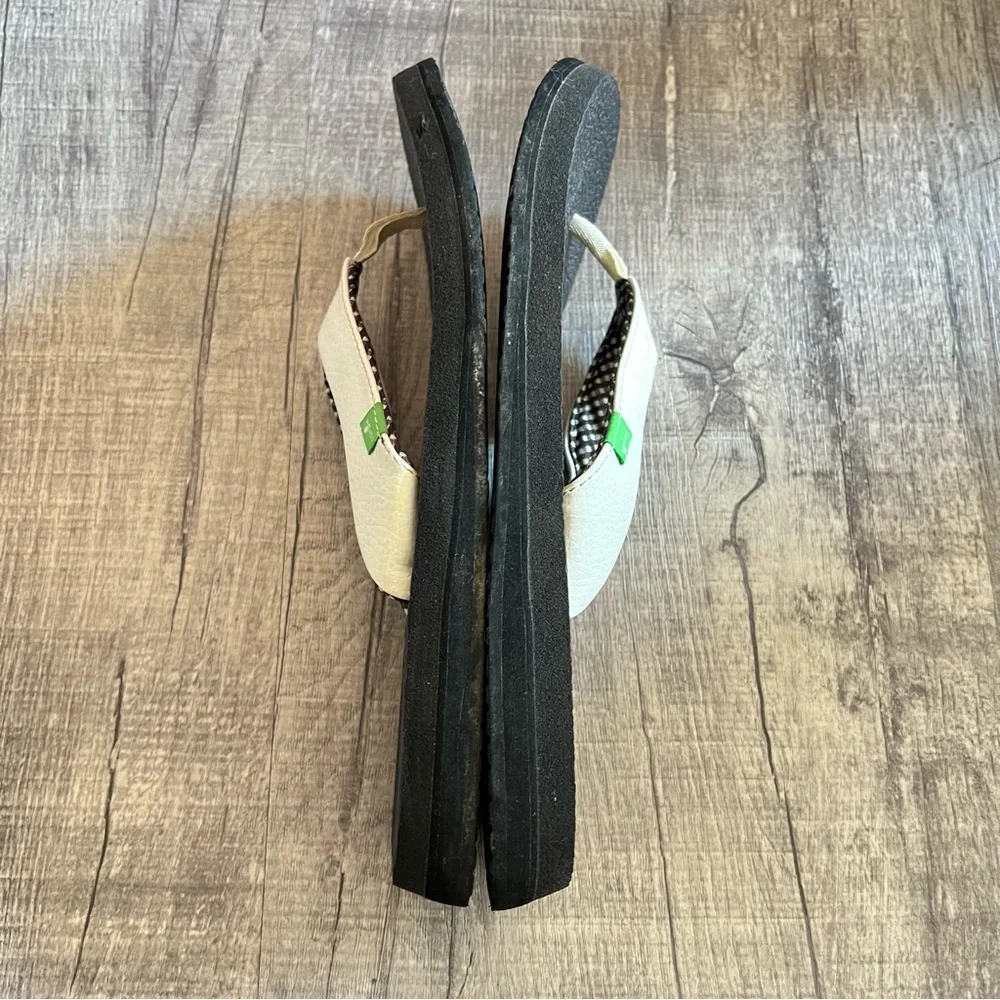 Sanuk Yoga Chakra Sandals Flip-flops Women’s Size 9